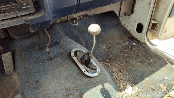 84 Dodge Ram W250 4X4 Shifter Lever Assembly With Linkage 4Wd T Case Shift Unit — photo 3