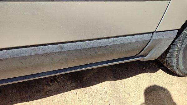 04-08 Chrysler Pacifica Passenger Right Lower Front Moulding From Door Oem Trim — photo 6
