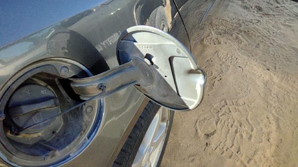 05-10 Pontiac G6 Fuel Tank Door With Hinge Gas Lid Oem Filler Sedan Granite 59U — photo 5