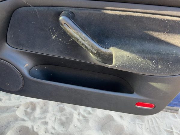 01-02 Jetta Passenger Right Front Door Trim Panel With Switches Gls Sedan Black — photo 10