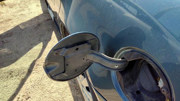 04-08 Grand Prix Fuel Tank Door With Hinge Gas Lid Filler Stealth Gray 46U — photo 7