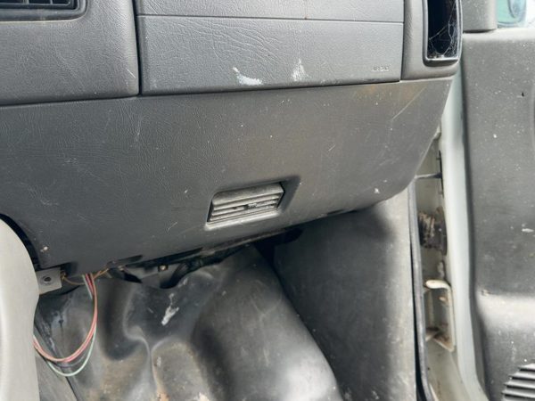 02 Chevy Express Van 2500 Glove Box Assembly Complete Door With Latch Oem Black — photo 2
