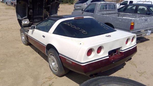 1986 Chevrolet Corvette — vehicle photo 5