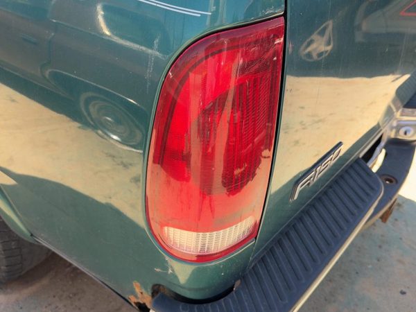 1997-2004 Ford F150 Driver Left Tail Light Brake Lamp Oem Rear F85Z13405Ca — photo 2