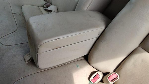 97-99 Cadillac Deville Rear Center Console Arm Rest Assembly 2 Piece 152 Neutral — photo 1