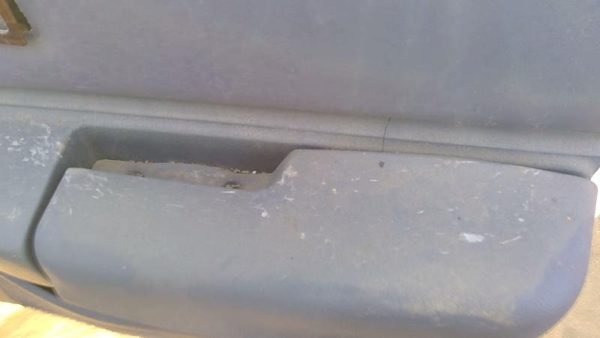 94-96 Chevy Caprice Passenger Right Front Inside Door Trim Panel Only Blue Junky — photo 5