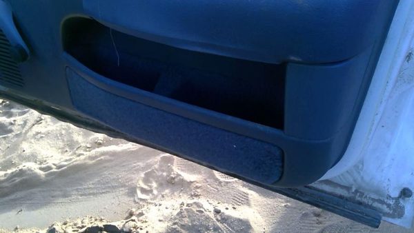 94-96 Chevy Caprice Passenger Right Front Inside Door Trim Panel Only Blue Junky — photo 7