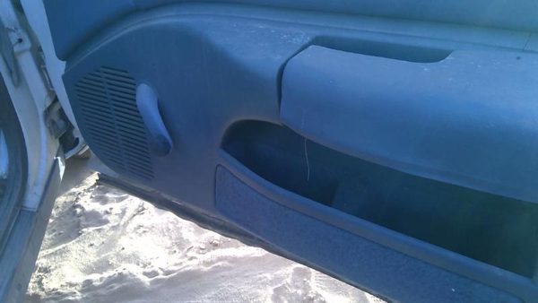 94-96 Chevy Caprice Passenger Right Front Inside Door Trim Panel Only Blue Junky — photo 8