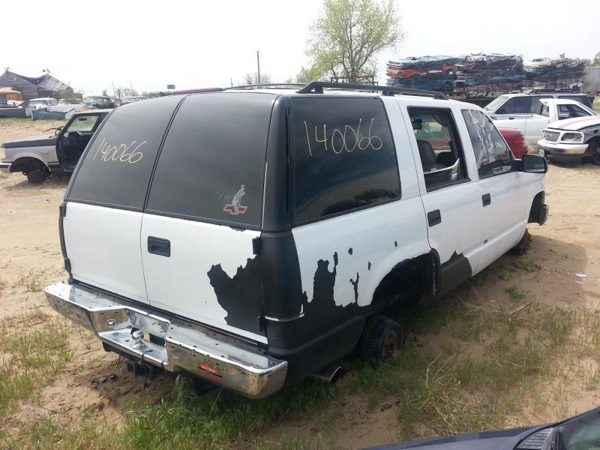 1999 Chevy Tahoe — vehicle photo 7