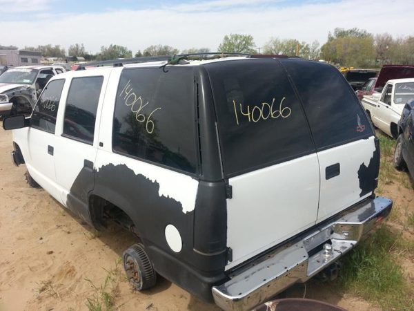 1999 Chevy Tahoe — vehicle photo 6