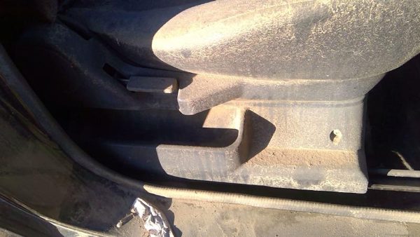 1996 Geo Tracker Passenger Right Side Seat Trim Panel Oem Black — photo 6