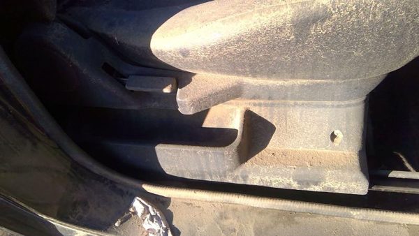 1996 Geo Tracker Passenger Right Side Seat Trim Panel Oem Black — photo 7