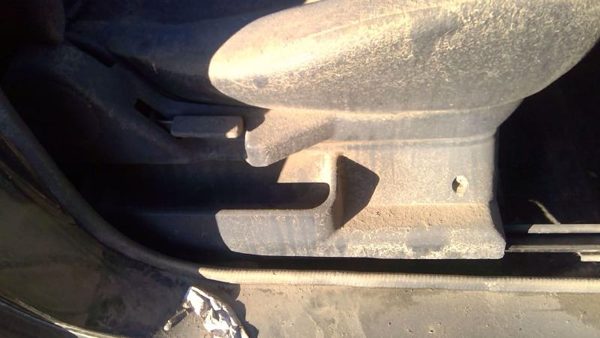 1996 Geo Tracker Passenger Right Side Seat Trim Panel Oem Black — photo 1