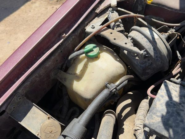 1985-1988 Nissan Maxima Coolant Reservoir Radiator Overflow Tank Bottle Oem 3.0L — photo 2