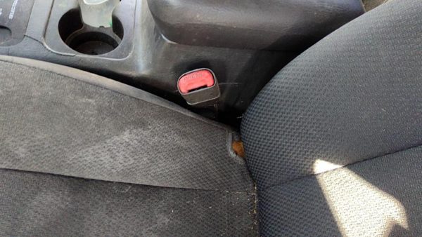00-04 Jeep Grand Cherokee Driver Left Front Seat Belt Buckle Receiver Gray Dv — photo 1