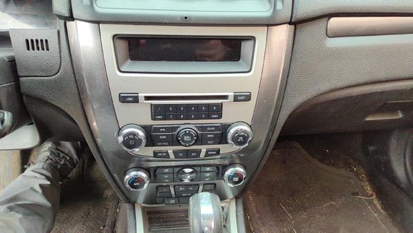 2010-2012 Ford Fusion Trim Bezel Around Radio Surround Dash Panel Oem — photo 1