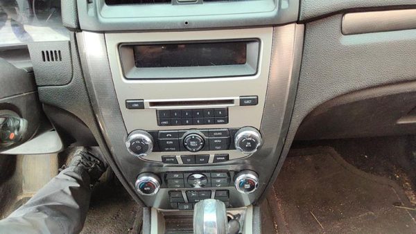 2010-2012 Ford Fusion Trim Bezel Around Radio Surround Dash Panel Oem — photo 3