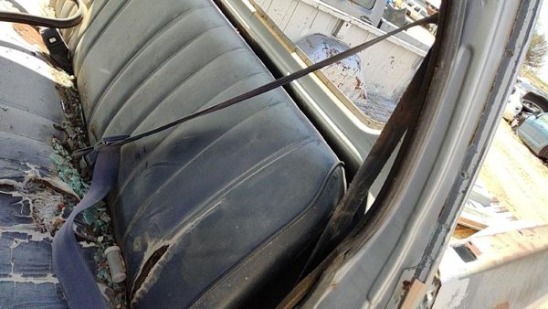 1981-1993 Dodge Ram W250 Driver Left Front Seat Belt Retractor Oem Shoulder Gray — photo 2
