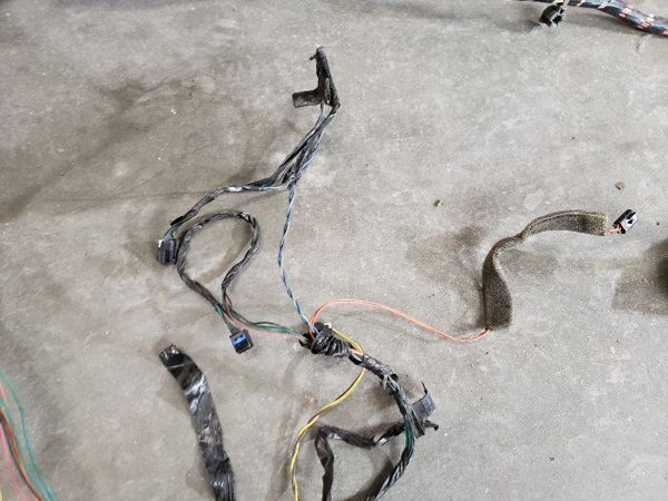 2008 Chevy Malibu Wire Harness (body) Free Shipping + Complete Body OEM — photo 9