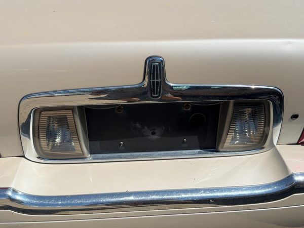 2000-2006 Lincoln LS License Plate Trim Surround Panel Tail Trunk Finish OEM — photo 4