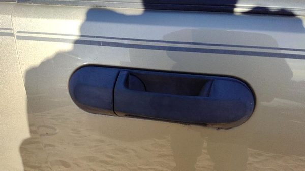 2003 Ford Explorer Outside Door Handle RH — photo 2
