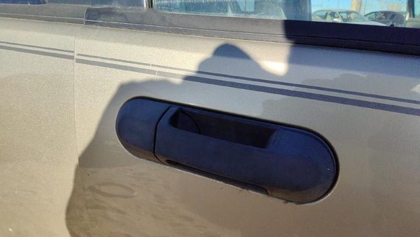 2003 Ford Explorer Outside Door Handle RH — photo 4
