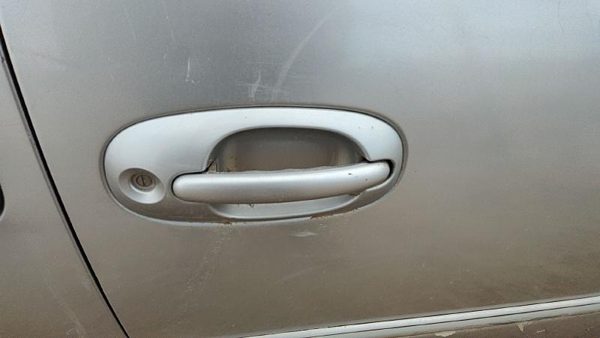 2000 Chrysler Town & Country Passenger Right Front Outside Door Handle Silver — photo 3