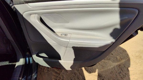 2005-09 Vw Jetta Passenger Right Rear Inside Door Trim Panel Only Oem Back Gray — photo 6