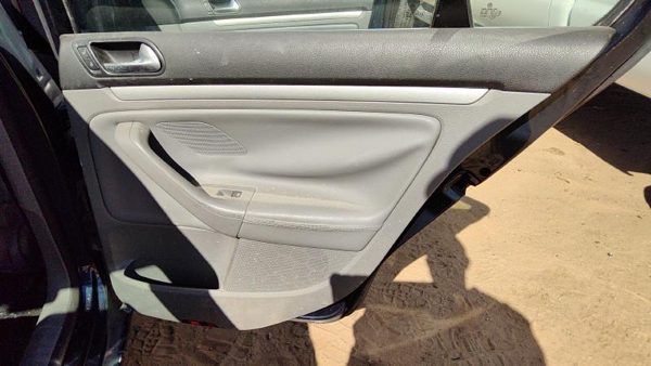 2005-09 Vw Jetta Passenger Right Rear Inside Door Trim Panel Only Oem Back Gray — photo 1