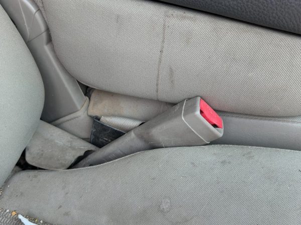 02-05 Ram 1500 Passenger Right Front Seat Belt Buckle Receiver Dark Gray V9Dv — photo 3