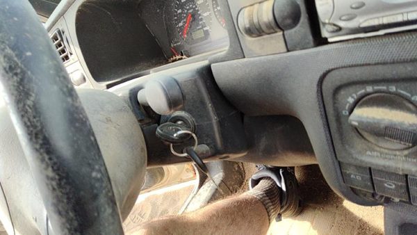 2000 Volkswagen Golf Steering Column — photo 2