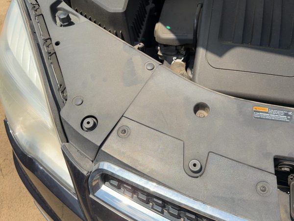 10-17 Chevy Equinox Top Plastic Cover Above Radiator Support Sight Shield Oem — photo 6