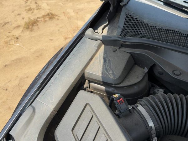 10-17 Chevy Equinox Top Plastic Cover Above Radiator Support Sight Shield Oem — photo 10