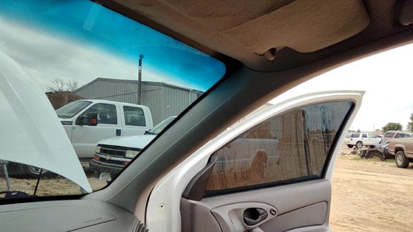 00-01 Focus Station Wagon Passenger Right A Pillar Trim Windshield Panel Gray Ea — photo 2