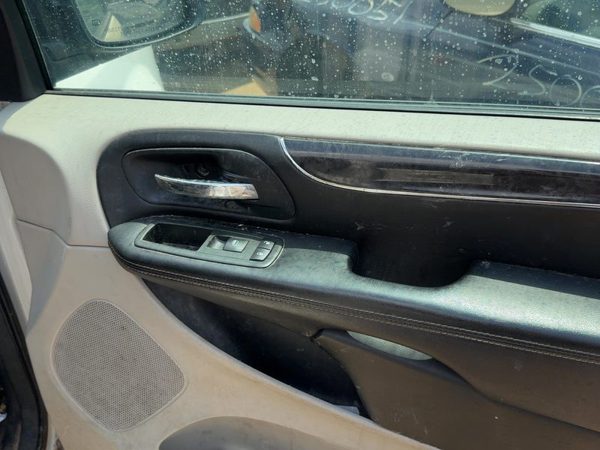 12 Town & Country Passenger Right Front Door Trim Panel With Switches Black Alx1 — photo 5
