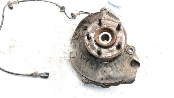 01-02 2 Door Driver Left Front Spindle Steering Knuckle With Wheel Hub 4X4 — photo 3