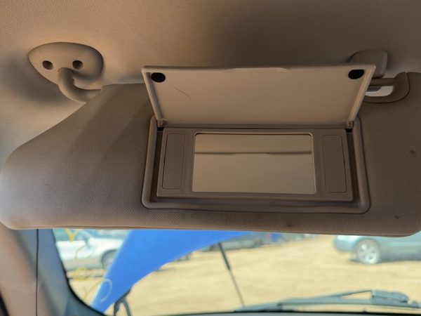 2006-2011 Chevy Hhr Driver Left Sun Visor Oem Gray 14B 25788231 — photo 4