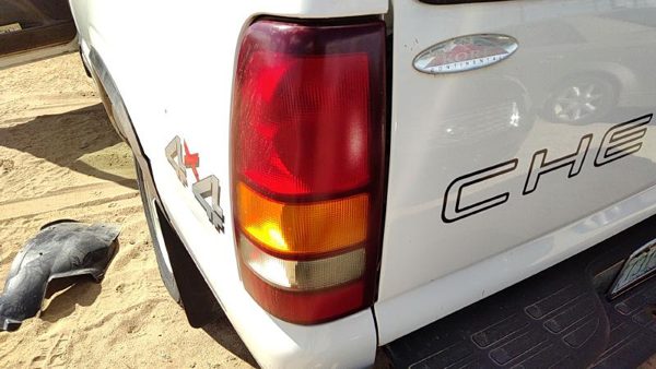 1999-2002 Chevy Silverado 1500 Driver Left Tail Light Brake Lamp Oem Rear — photo 1