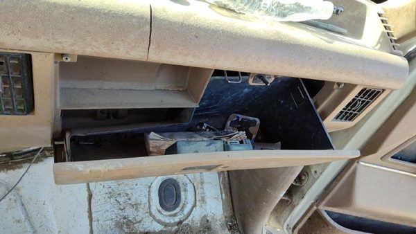 1987-1991 Ford F150 Glove Box Assembly Complete Door With Latch Oem Brown — photo 4