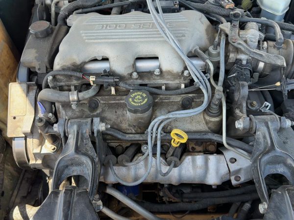 1995-2001 Chevy Lumina Front Cylinder Head Assembly OEM 3.1L 12575061 — photo 3