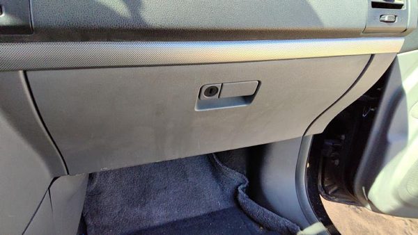 2007-2009 Nissan Sentra Glove Box Assembly Complete Door With Latch Oem Black W — photo 2