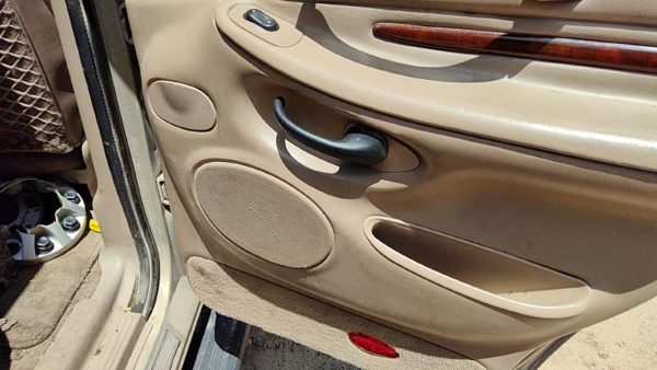 98 Navigator Passenger Right Rear Inside Door Trim Panel Wh Switches Back Tan Kx — photo 6