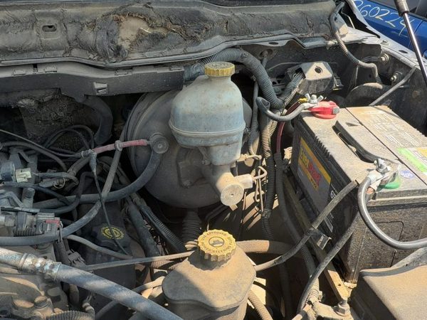 02-05 Dodge Ram 1500 Power Brake Booster With Master Cylinder Pair Set Oem 5.9L — photo 1