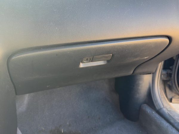 96 Maxima Glove Box Assembly Complete Door With Latch Oem 4-Door Sedan Gxe Black — photo 2