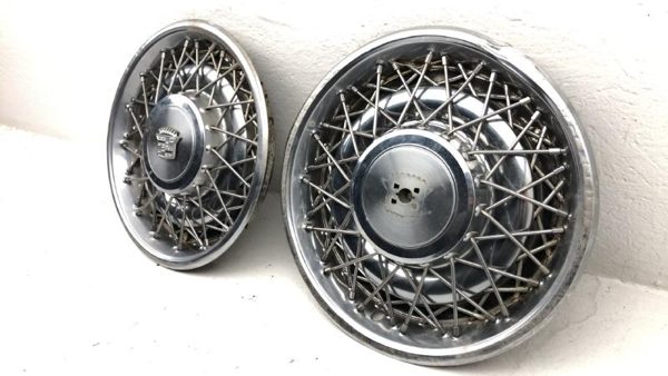 1980-1984 Deville Sedan Hub Cap Wheel Cover Oem #3 01622897 — photo 8