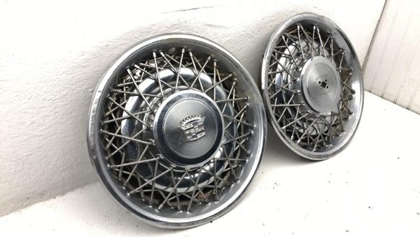 1980-1984 Deville Sedan Hub Cap Wheel Cover Oem #3 01622897 — photo 5