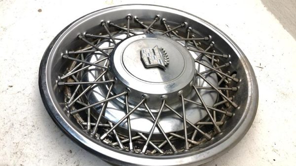 1980-1984 Deville Sedan Hub Cap Wheel Cover Oem #3 01622897 — photo 15
