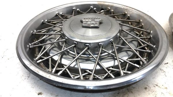 1980-1984 Deville Sedan Hub Cap Wheel Cover Oem #3 01622897 — photo 14