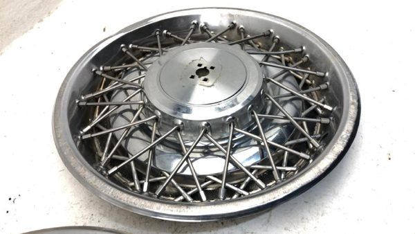 1980-1984 Deville Sedan Hub Cap Wheel Cover Oem #3 01622897 — photo 16