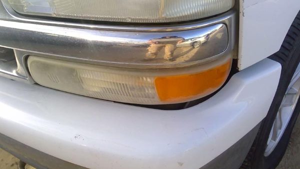 2005 Suburban 1500 Fog/mark/park/turn Light/lamp LH Chevy — photo 7